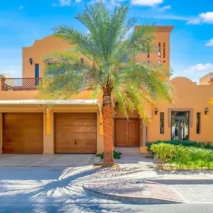  Villa Fam Living - Palm Jumeirah - With Private Pool United Arab Emirates
